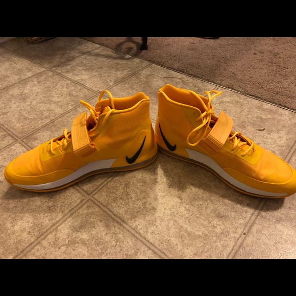 Sold - Picture 3 of 10